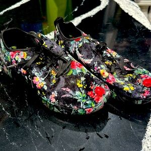 velvet floral sneaks